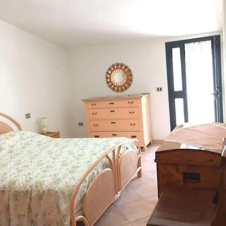Tipica Casa Carlofortina Nel Centro Storico