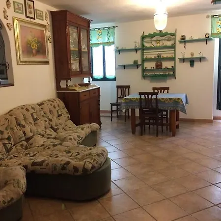 Ferienhaus Tipica Casa Carlofortina Nel Centro Storico Carloforte (Isola di San Pietro)