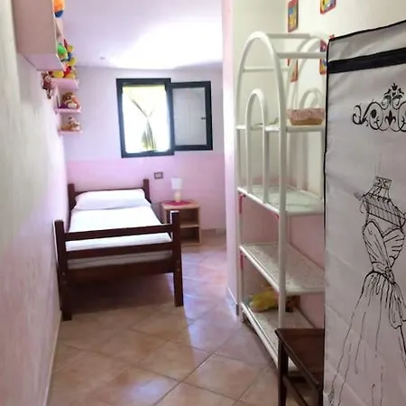 Tipica Casa Carlofortina Nel Centro Storico