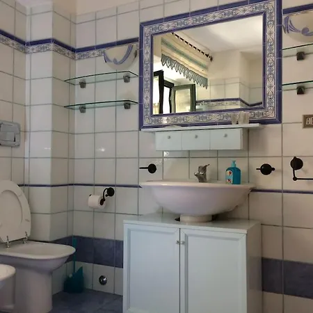 Tipica Casa Carlofortina Nel Centro Storico *