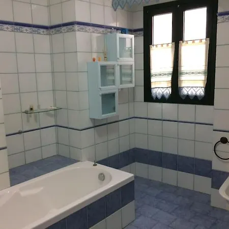 Tipica Casa Carlofortina Nel Centro Storico